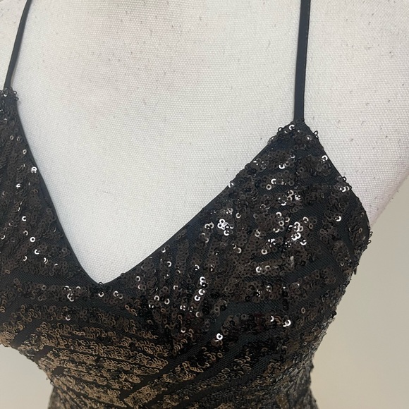 lulus - Picture 3 of 10